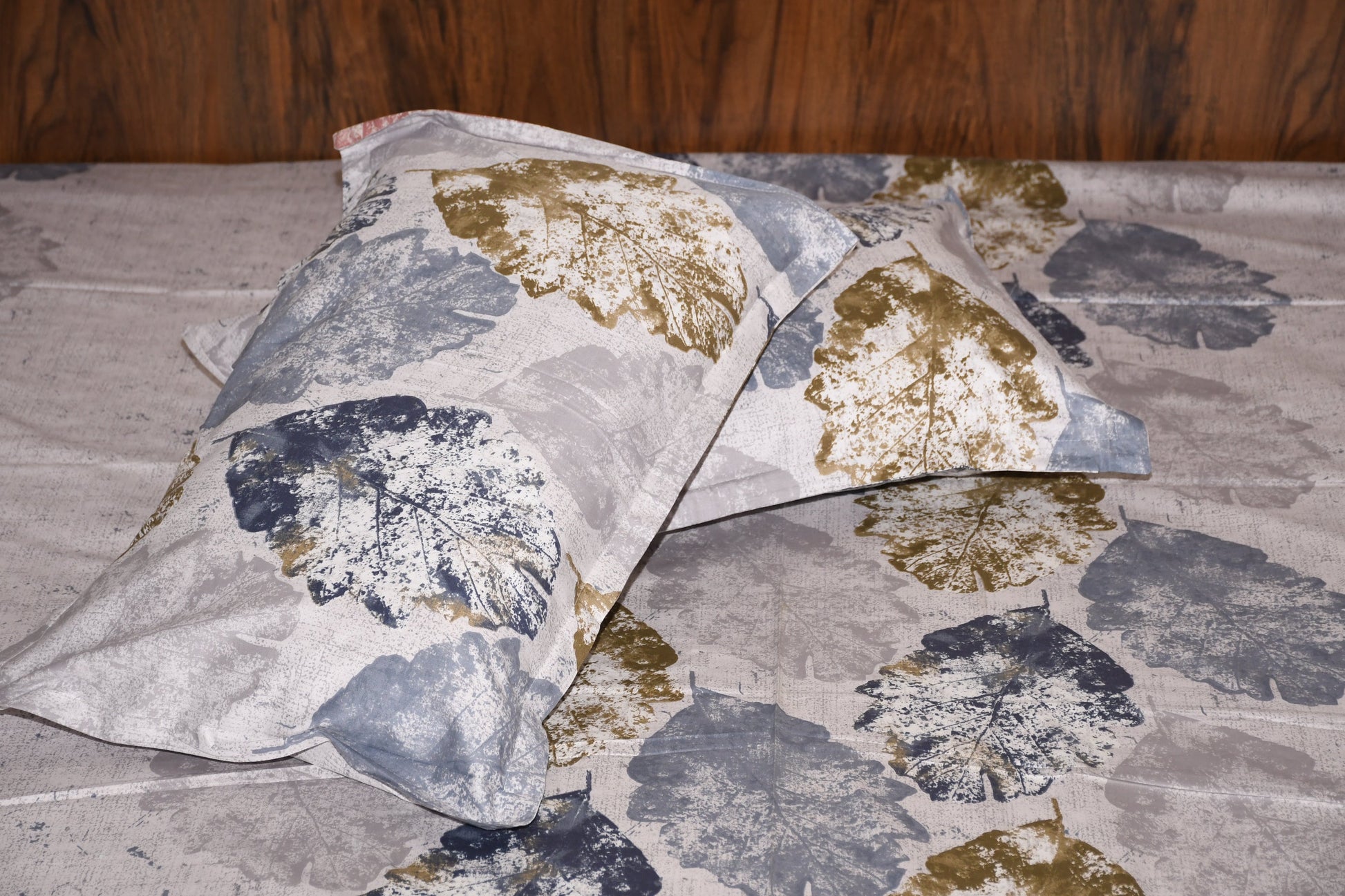 Autumn Leaf Luxe Bedsheet – Gold & Navy Hues - Avyana Bedding Collection