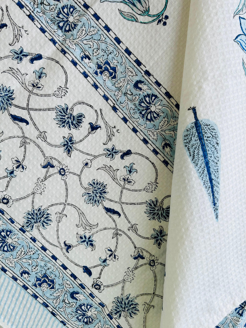 Kali Pure Cotton Towels - White and Blue - Avyana Bedding Collection