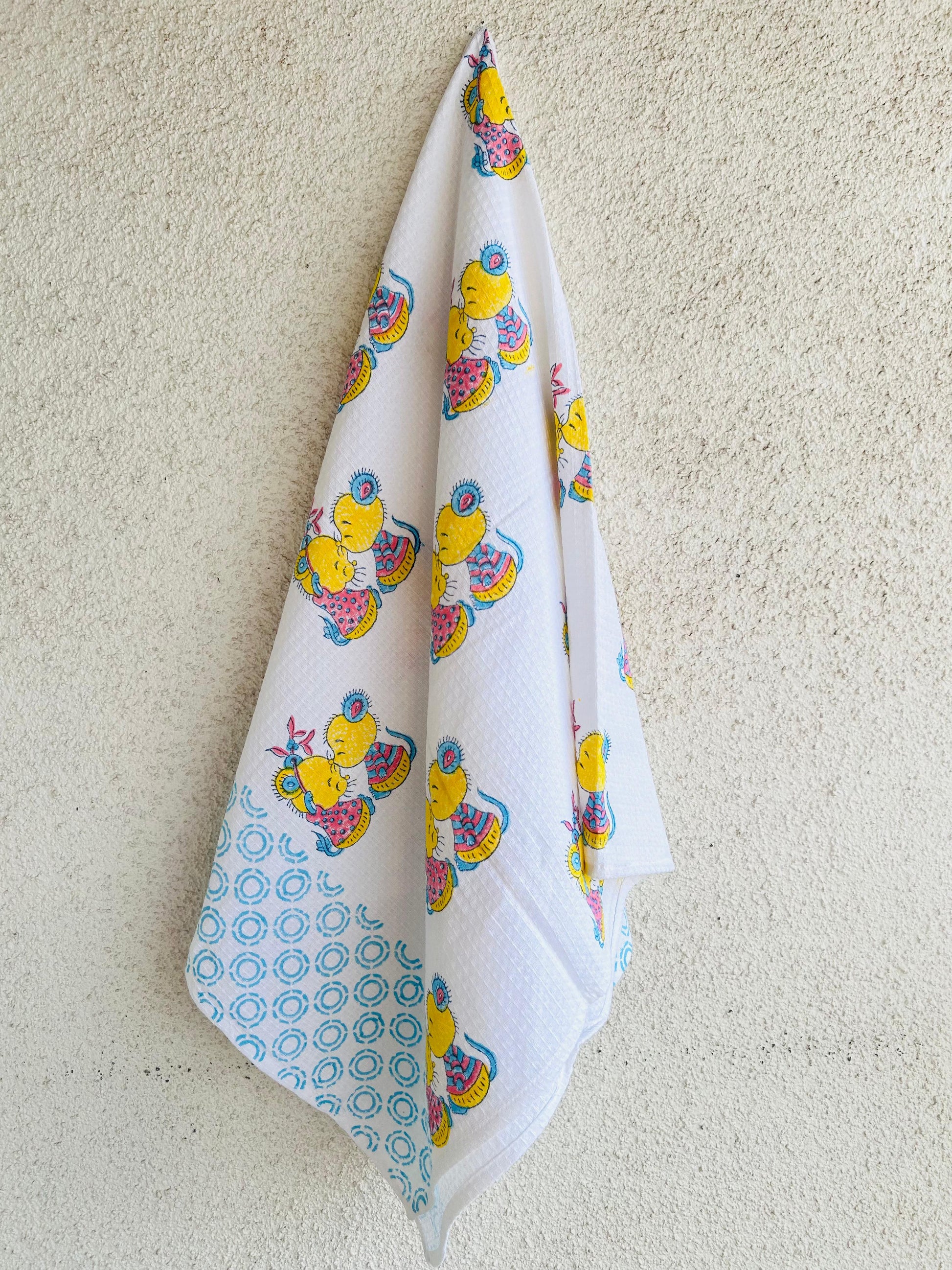 Kids Cartoon Print Towel - White and Yellow - Avyana Bedding Collection