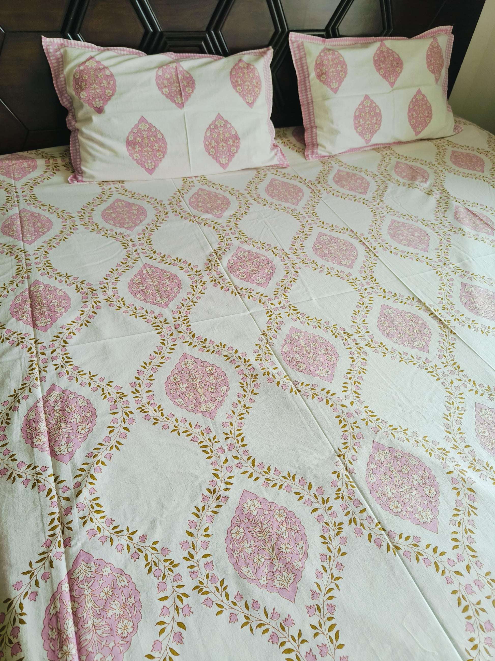 Light Pink Cotton Jaipuri Premium King Bed Sheet - Avyana Bedding Collection