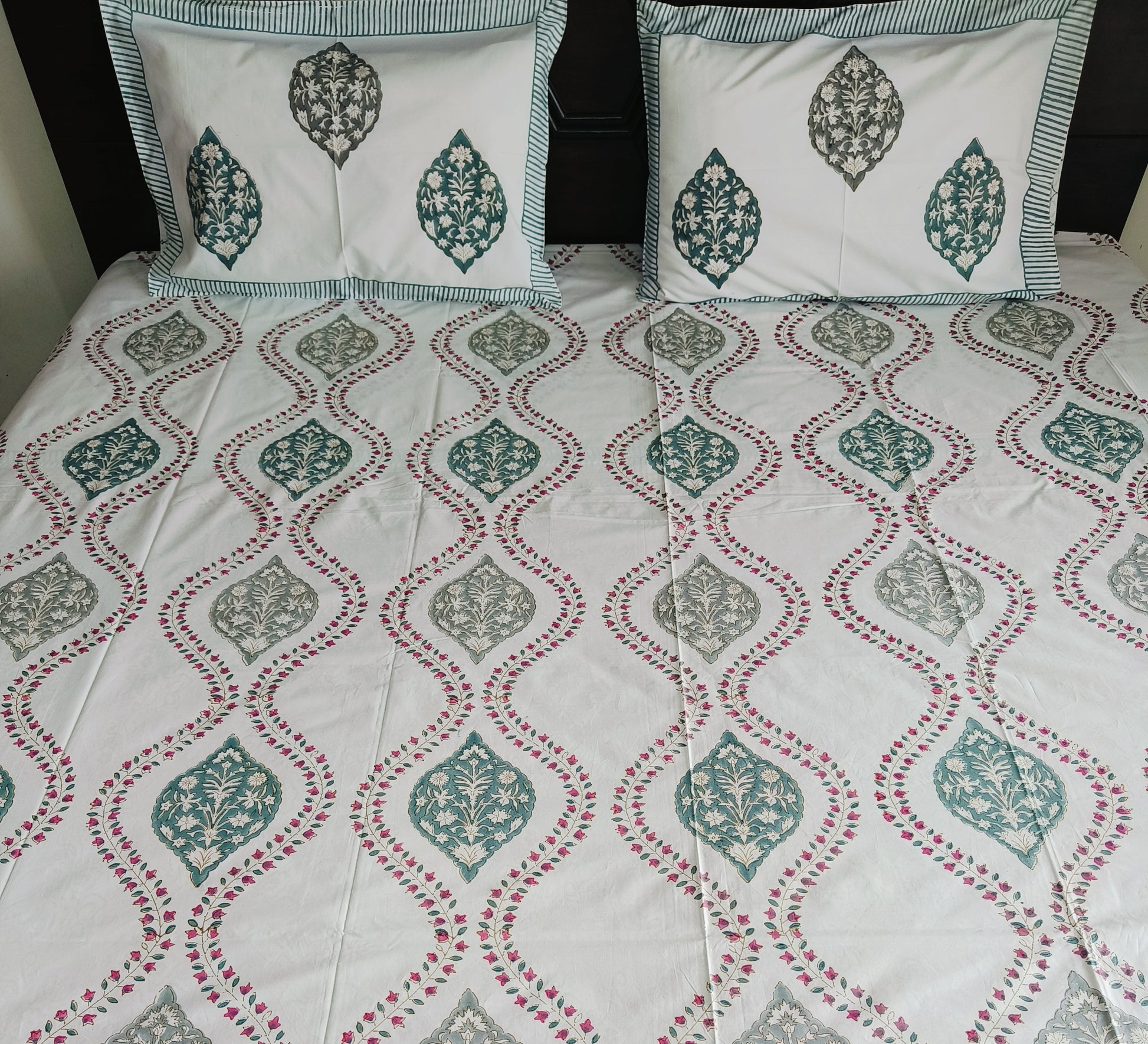 Premium Mughal Leaf Print Cotton Bedsheet Set – Teal & Grey Elegance for Double Bed - Avyana Bedding Collection