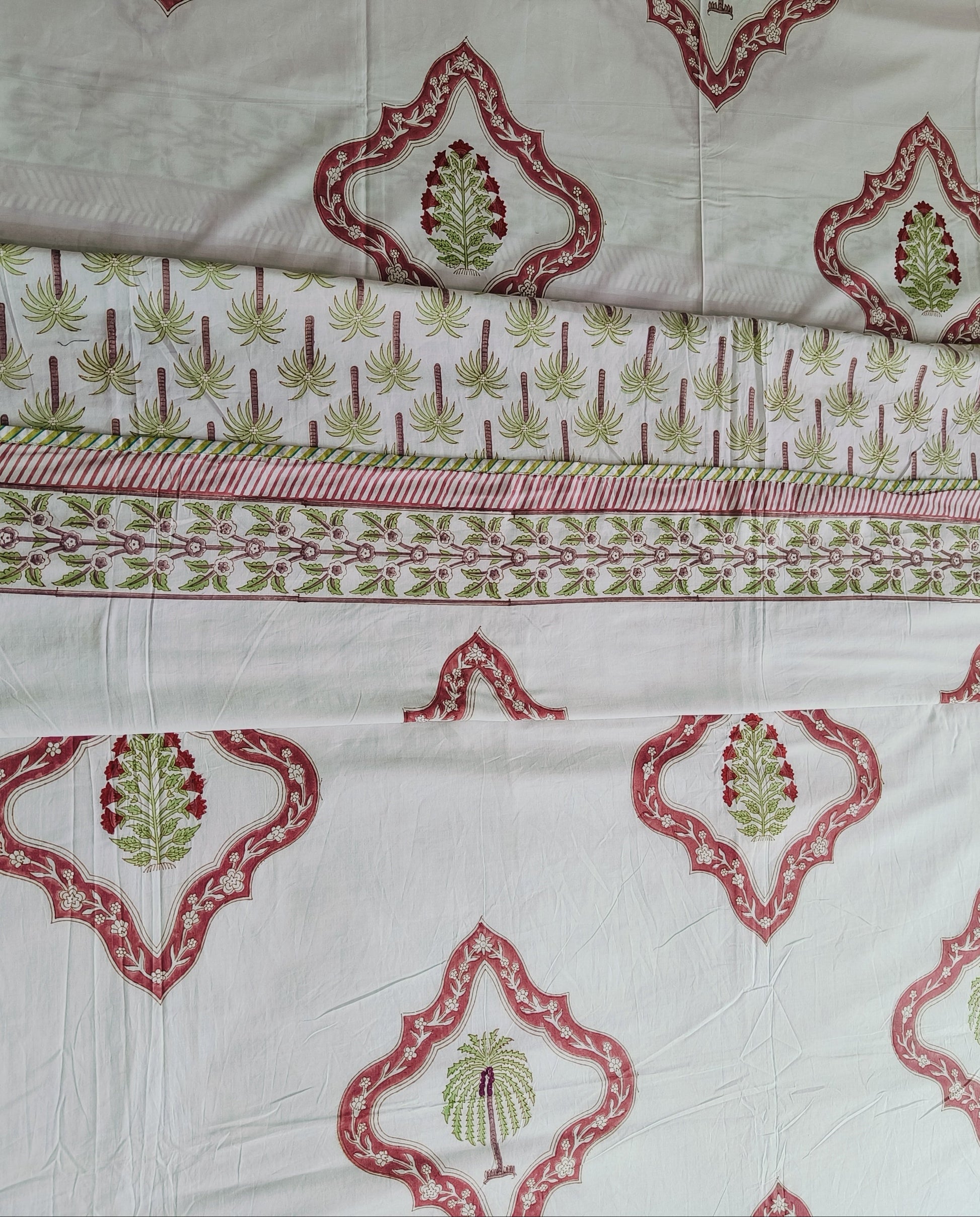 Royal Bloom Handblock Dohar – Red & Green Floral Delight - Avyana Bedding Collection