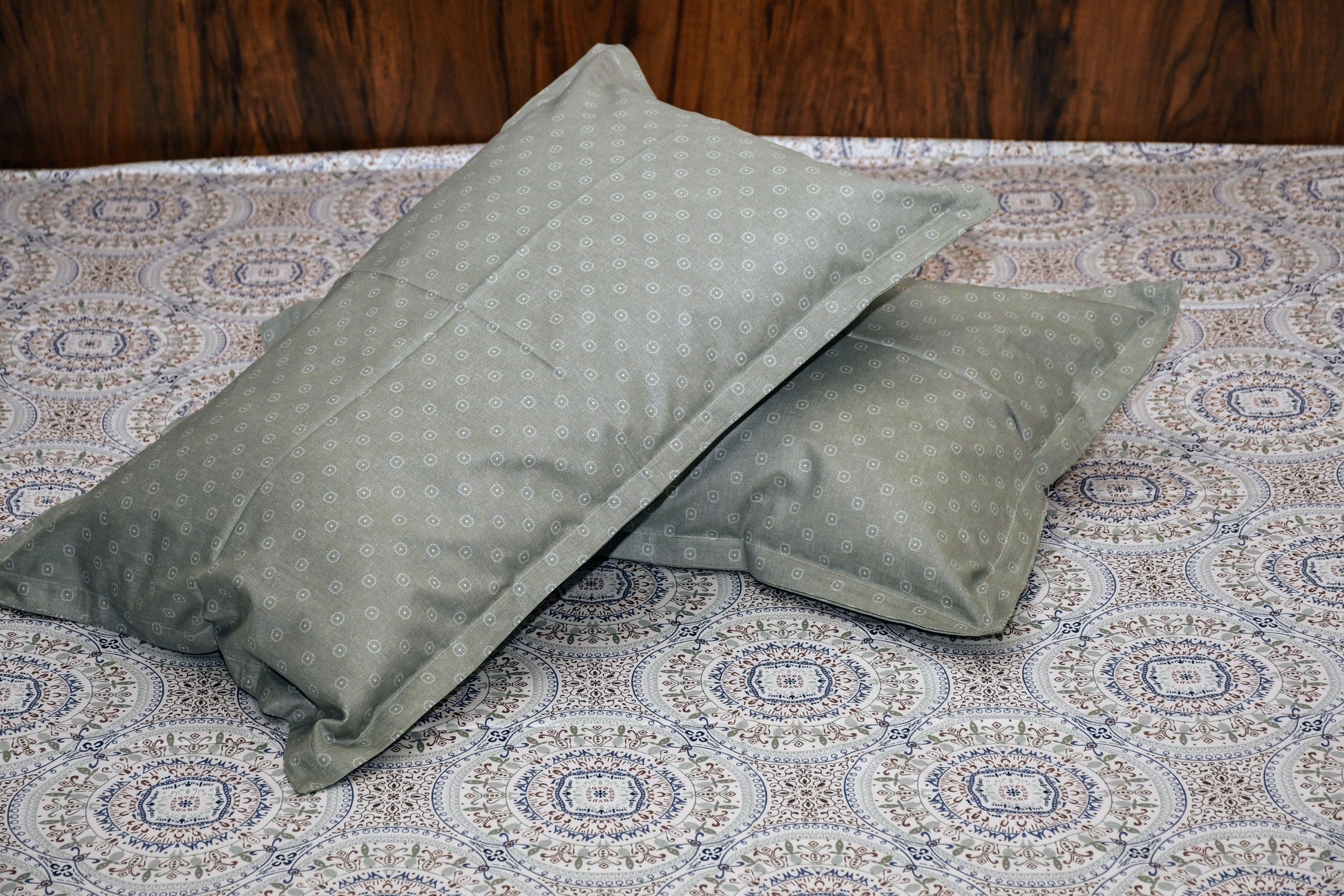 Royale Mandala Bedsheet – Pure Cotton - Avyana Bedding Collection