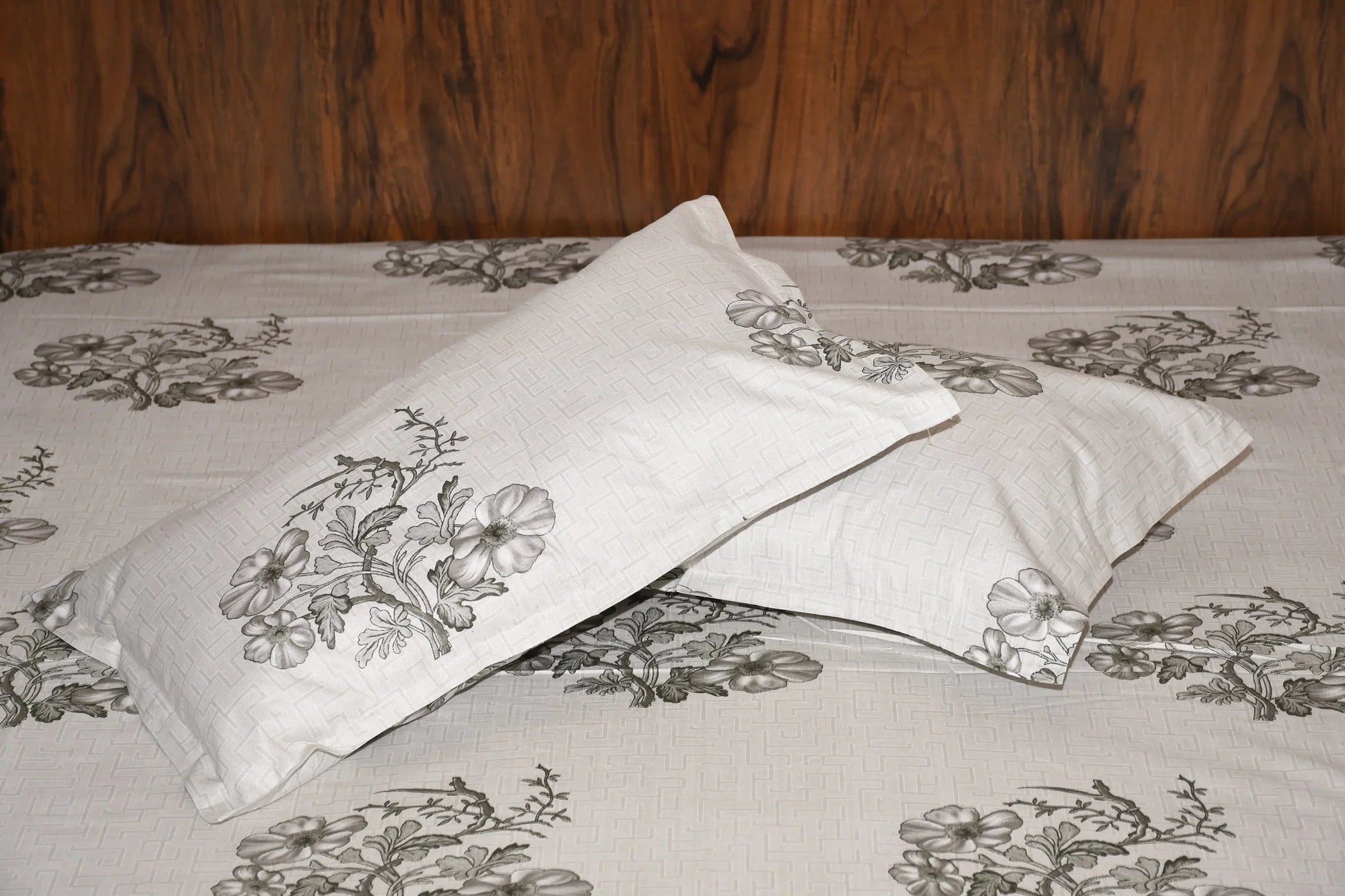 Soft Bloom Queen Bedsheet – Pastel Whisper - Pure Cotton - Avyana Bedding Collection